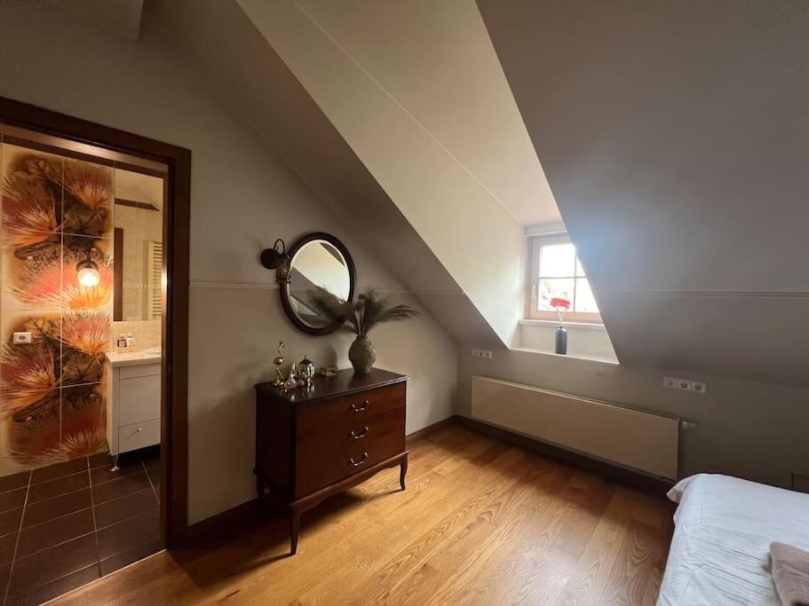Old Town Apartment With Free Parking Wilno Zewnętrze zdjęcie